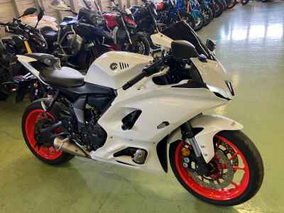 Yamaha YZF-R7 2023