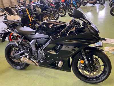 Yamaha YZF-R7 2025