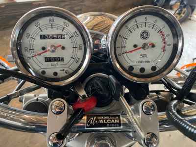 Yamaha SR400 2021