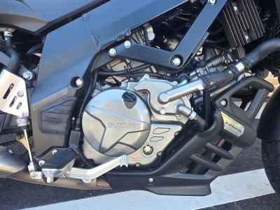 Suzuki V-Strom 650 2025