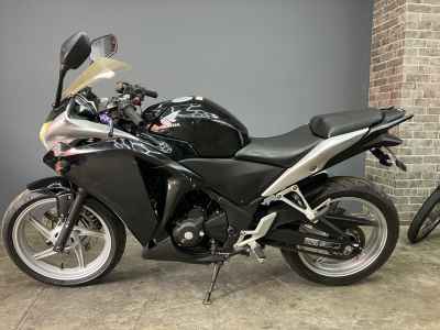 Honda CBR250R 2011