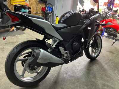 Honda CBR250R 2011