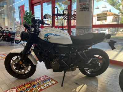 Yamaha XSR700 2022