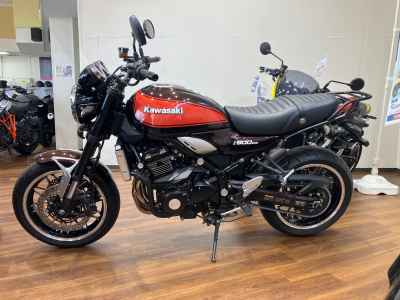 Kawasaki Z900RS 2017
