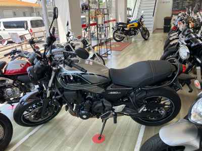 Kawasaki Z650RS 2023