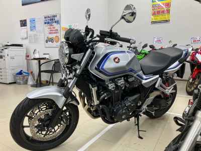 Honda CB1300SF 2024