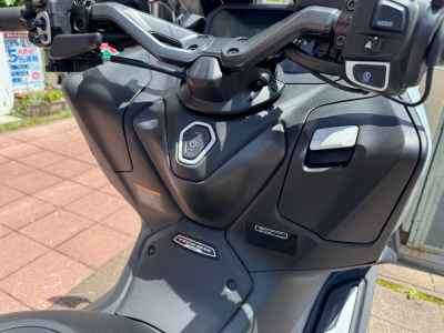 Yamaha TMAX 560 25th Anniversary 2026