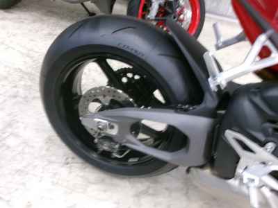 Ducati Streetfighter V4S 2025
