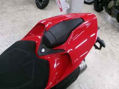 Ducati Panigale V2 2025