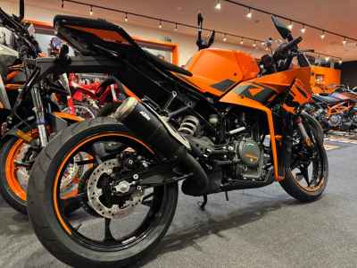 KTM RC 390 2022