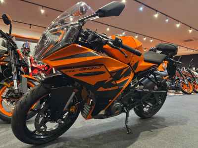 KTM RC 390 2022