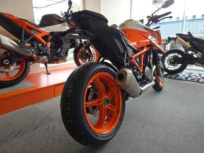 KTM 1290 Super Duke R Evo 2023