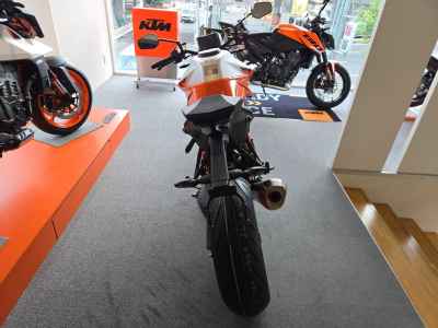 KTM 1290 Super Duke R Evo 2023