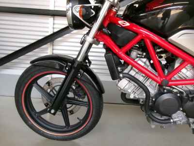 Honda VTR250 2011