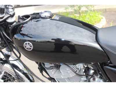 Yamaha SR400 2020