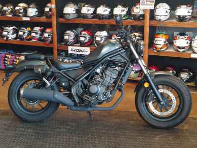 Honda Rebel CMX250 2025