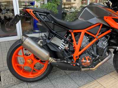 KTM 1290 Super Duke R 2019