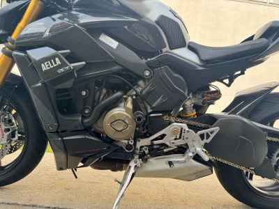 Ducati Streetfighter V4S 2021