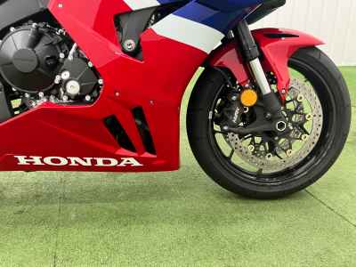 Honda CBR1000RR-R FB SP 2024