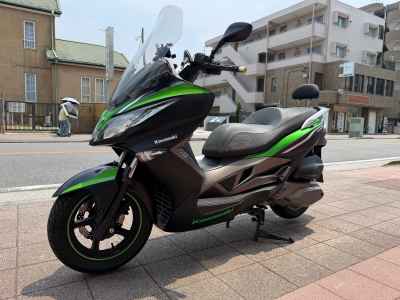 Kawasaki J300 2015