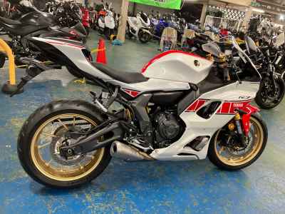 Yamaha YZF-R7 2022