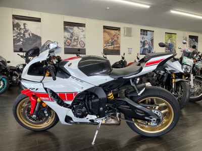 Yamaha YZF-R7 2022