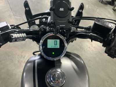 Suzuki GSR250