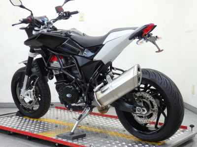 Husqvarna Nuda 900 2013