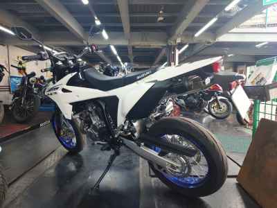 Suzuki DR-Z4SM 2025