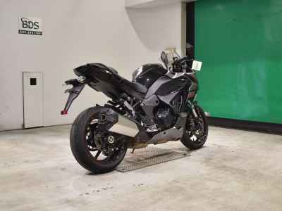 Kawasaki Ninja 1000SX 2024