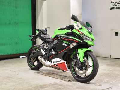 Kawasaki Ninja ZX-25R 2022