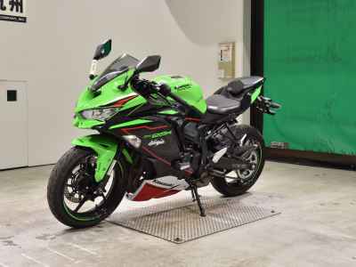 Kawasaki Ninja ZX-25R 2022