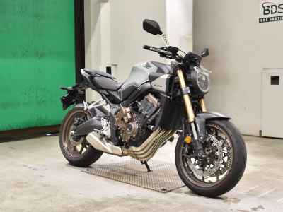 Honda CB650R E-Clutch 2024