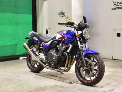 Honda CB400SF 2021