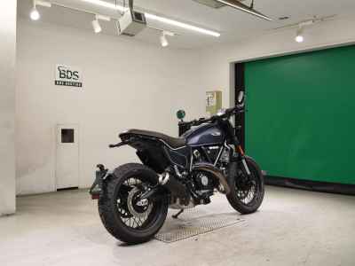 Ducati Scrambler Nightshift 2026