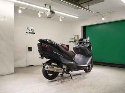 Suzuki Skywave 250S