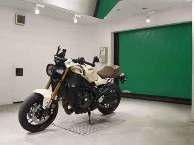 Yamaha XSR900 2025