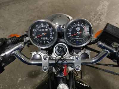 Yamaha SR400 2018