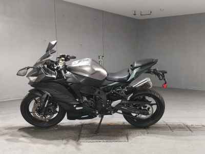 Kawasaki Ninja ZX-4R 2025