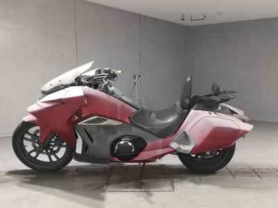Honda NM4 Vultus 2015
