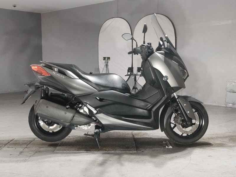 Yamaha XMAX 250