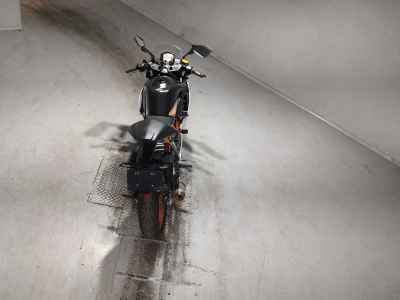 KTM RC 390 2016