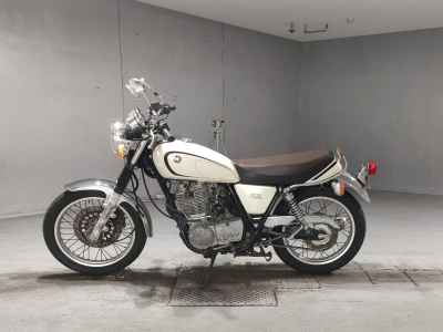 Yamaha SR400 2012