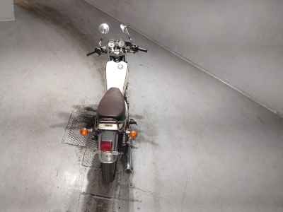 Yamaha SR400 2012