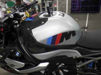 BMW M1000R 2026