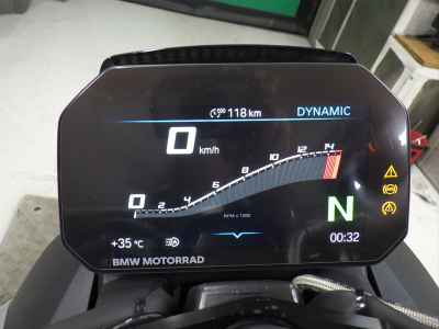 BMW M1000R 2026