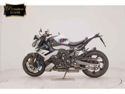 BMW M1000R 2026
