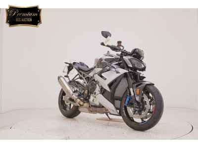 BMW M1000R 2026