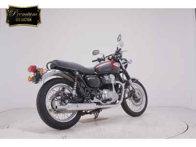 Kawasaki W800 2023