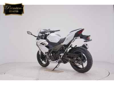 Kawasaki Ninja 400 2022